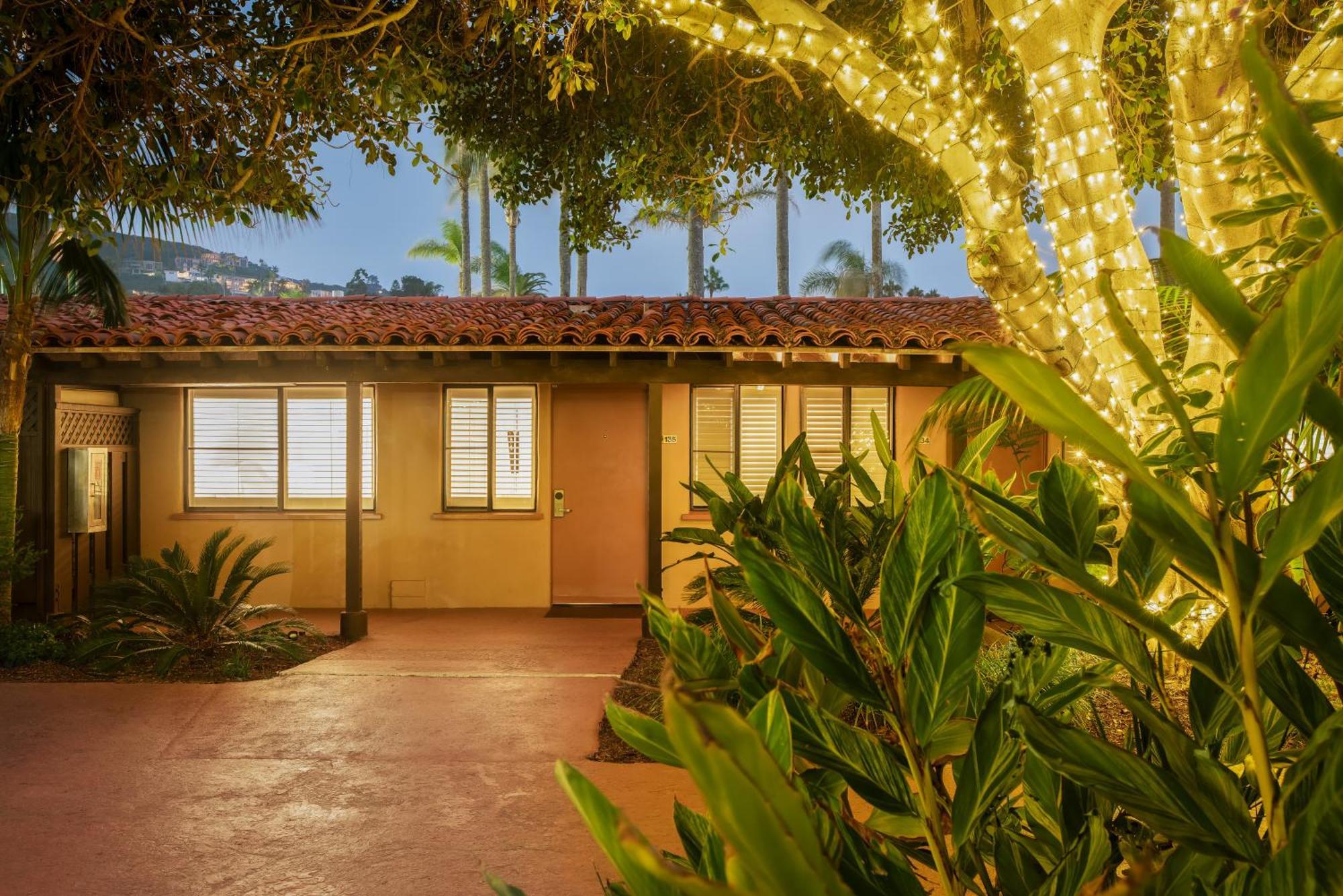 La Jolla Beach & Tennis Club San Diego Exterior photo